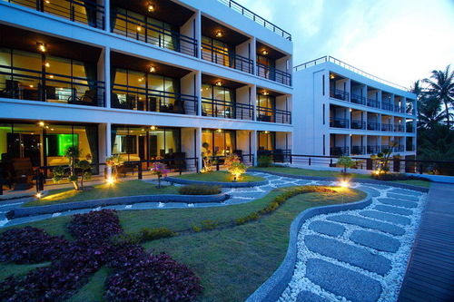 The Kris Condotel Bangtao 14