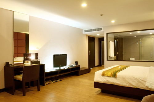 The Kris Condotel Bangtao 9