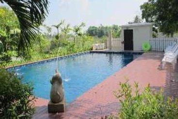 Hotel Uthai River Lake Resort 1