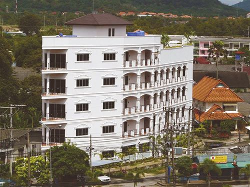 Orchid Kathu Heights 10