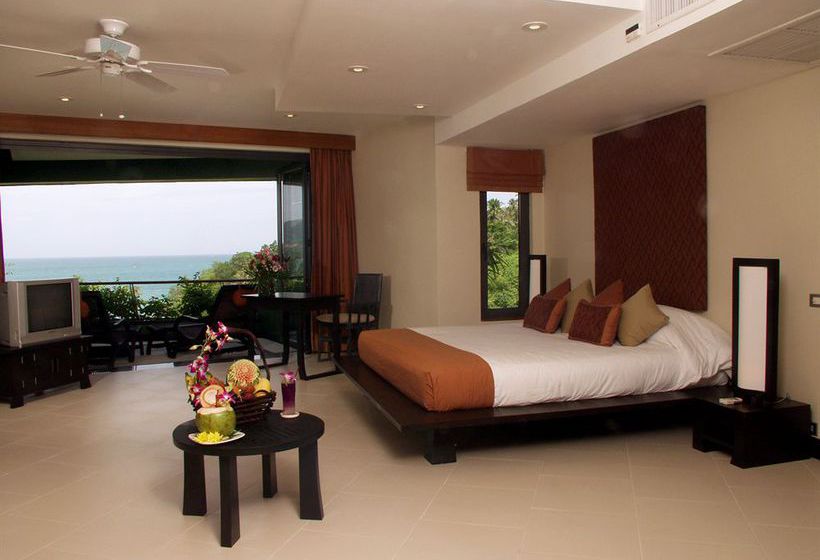 Hotel The Aspasia Phuket 11