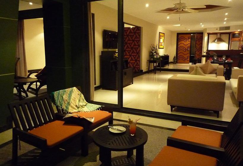 Hotel The Aspasia Phuket 2