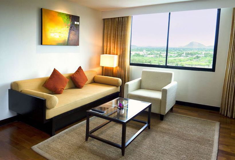 Novotel Hua Hin Cha Am Beach Resort & Spa 10