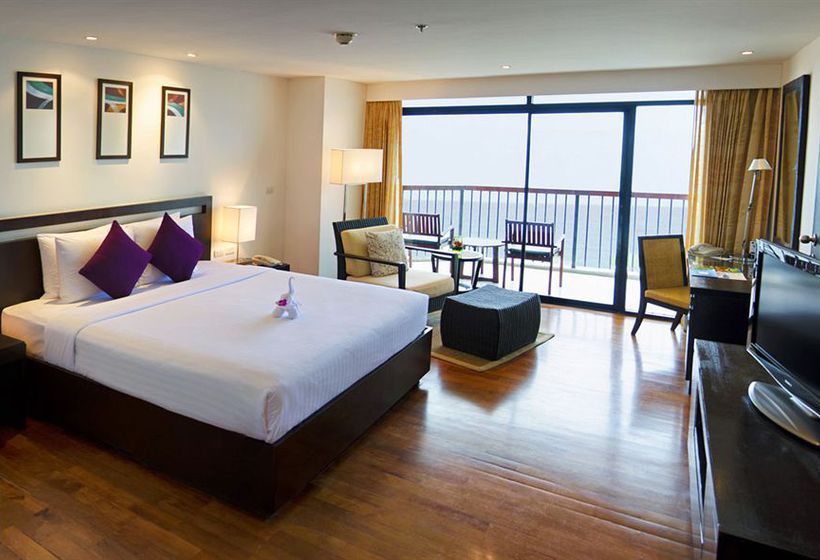 Novotel Hua Hin Cha Am Beach Resort & Spa 9