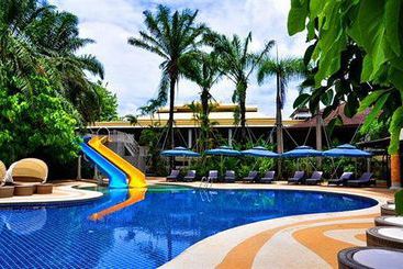 The Greenery Resort 5