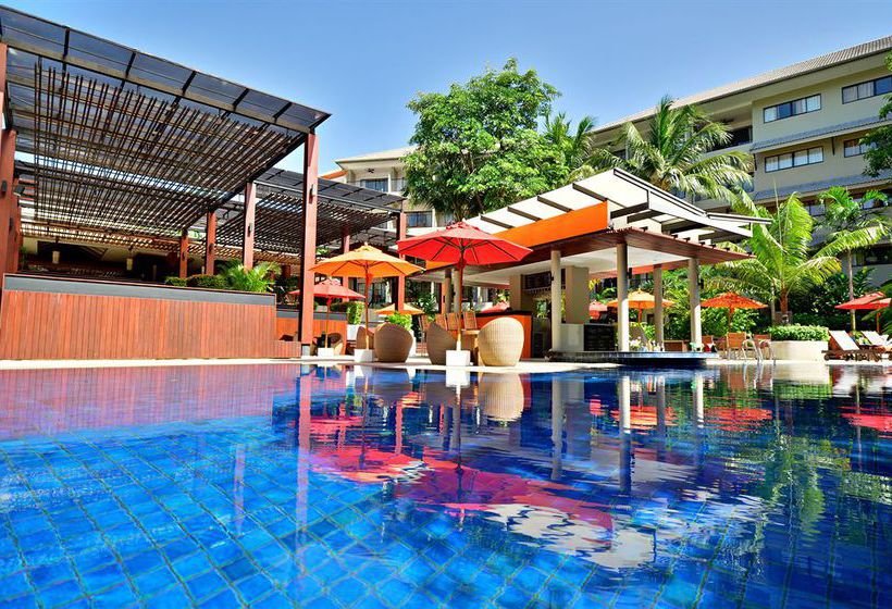 Novotel Phuket Surin Beach Resort 1
