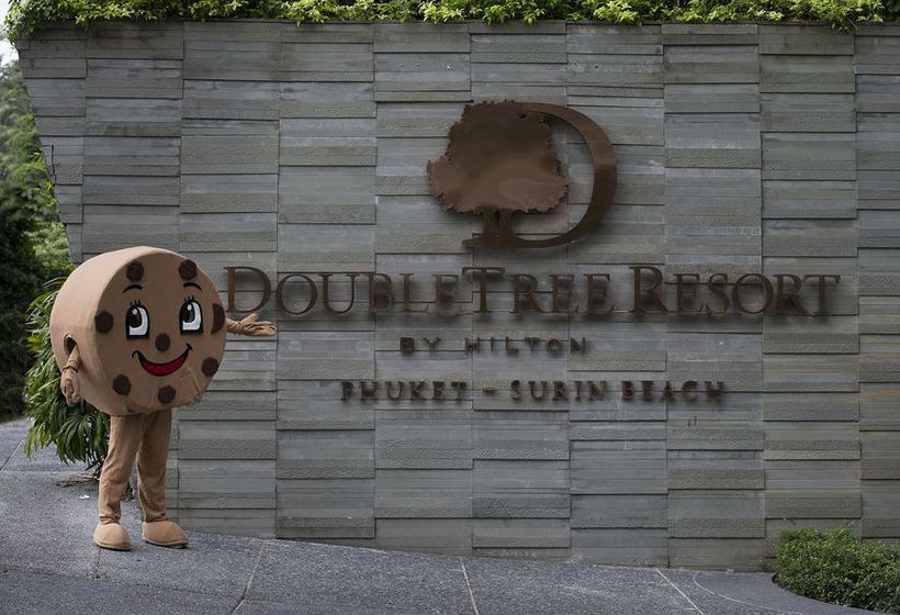 Novotel Phuket Surin Beach Resort 18