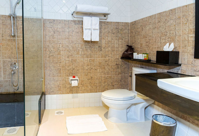 Novotel Phuket Surin Beach Resort 19