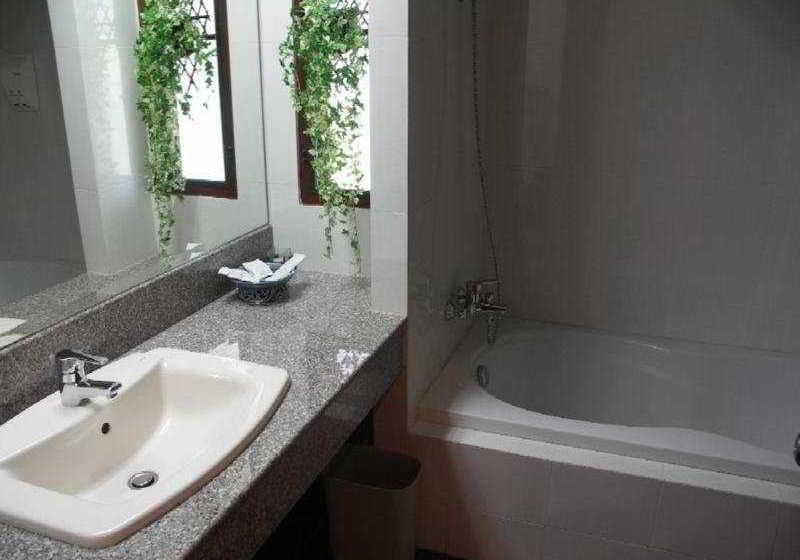 Sailom Resort Bangsaphan 10