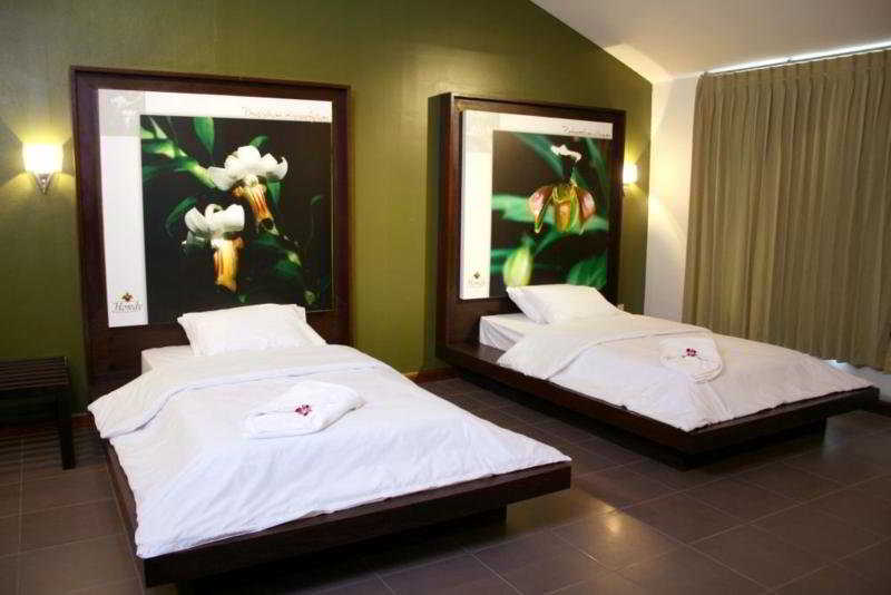 Aura Relaxing & Spa Hotel 11