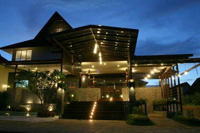 Aura Relaxing & Spa Hotel 3