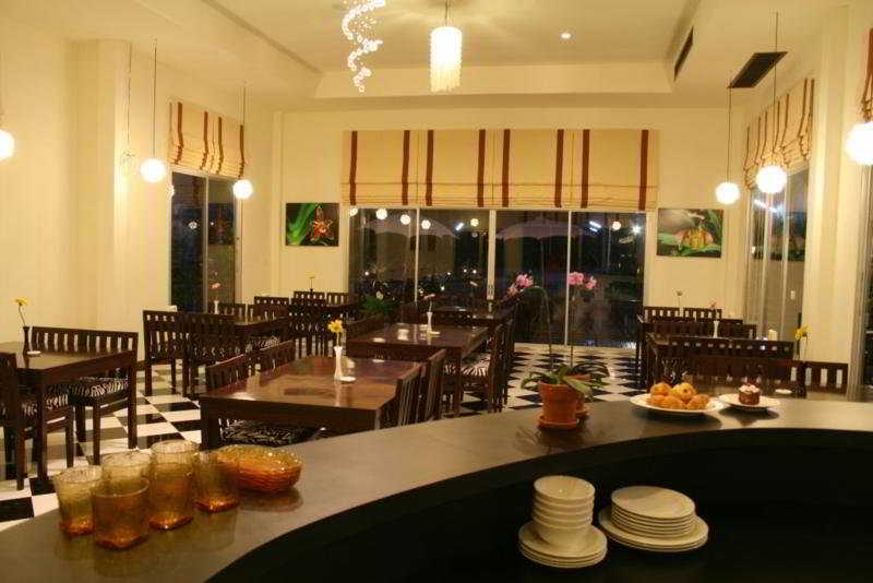 Aura Relaxing & Spa Hotel 6