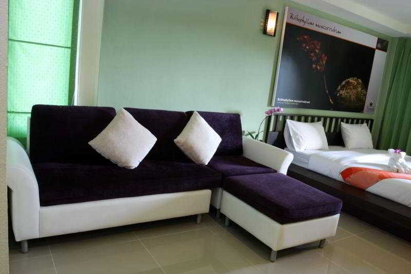 Aura Relaxing & Spa Hotel 8