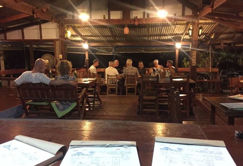 Pan Beach Bungalows 11