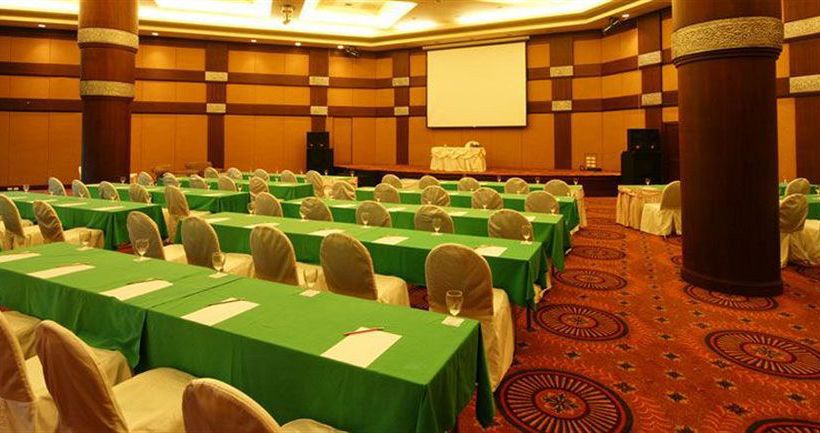 Grand Riverside Hotel Phitsanulok 8