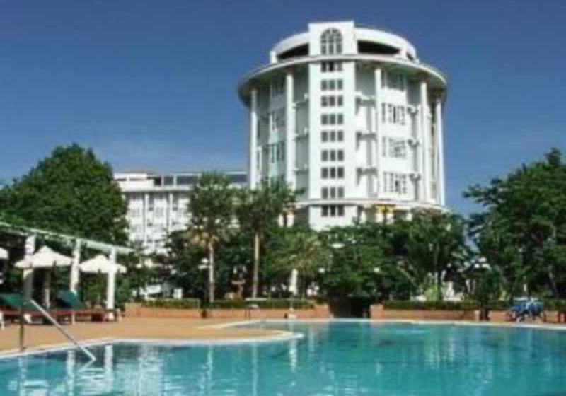 Hermitage Hotel & Resort 8