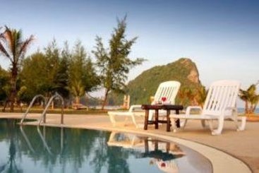 Siam Society Beach Resort 10