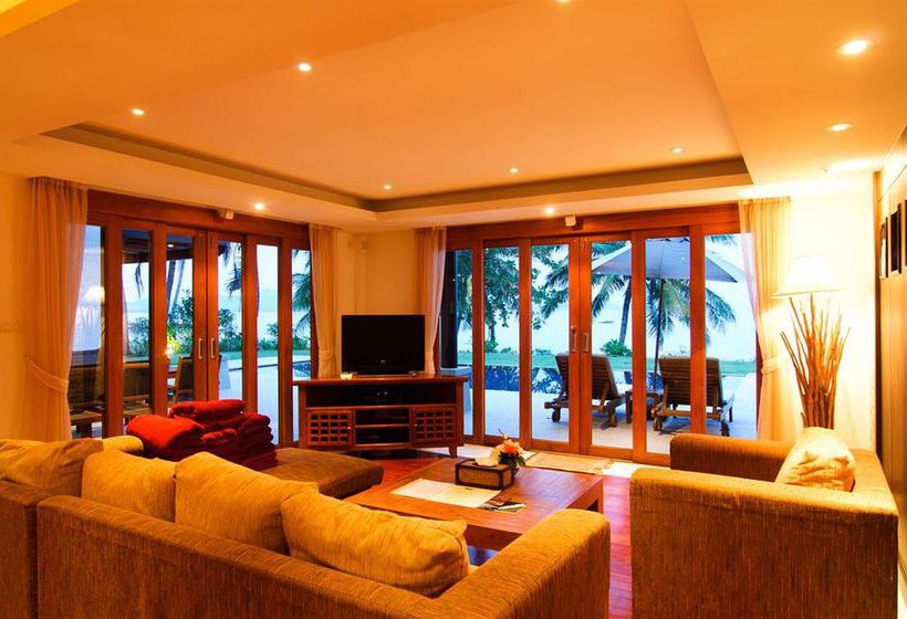 Hotel The Village Coconut Island Beach Resort 13