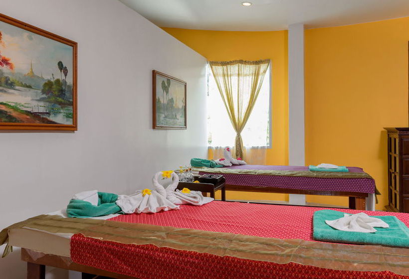 Timber House Resort 11