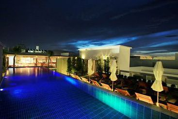 Hotel The Sea Patong 1