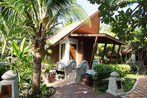 Cocohut Beach Resort & Spa 16