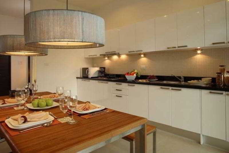 Two Villas Holiday Oxygen Style Naiharn Beach 6