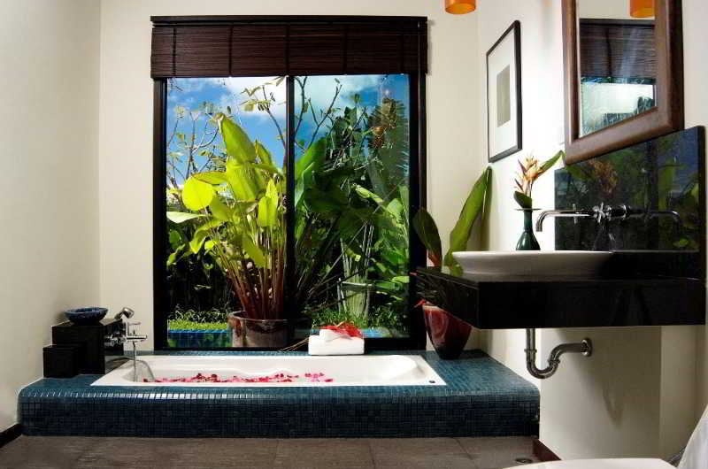 Hotel Two Villas Holiday Oriental Style Nai Harn Beach 9