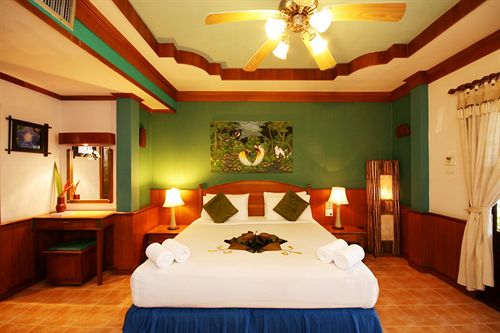 Salad Beach Resort 16