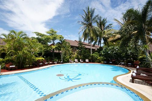 Salad Beach Resort 5