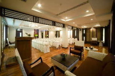 Hotel Sareeraya Villas & Suites 1