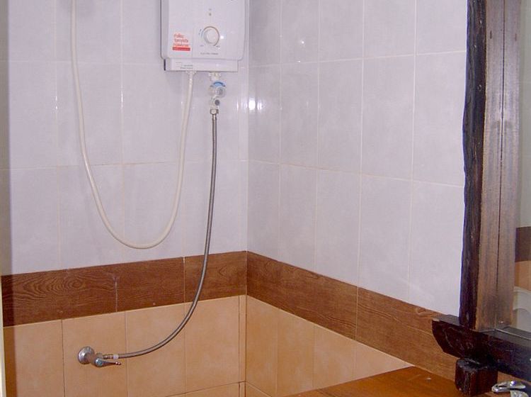 Phuttachot Resort 11