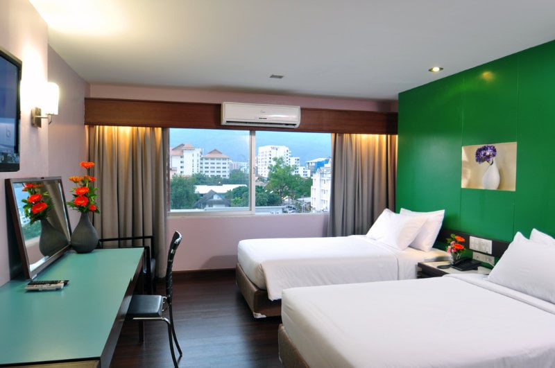 Mayflower Grande Hotel 17