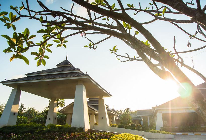 Novotel Chumphon Beach Resort & Golf 4