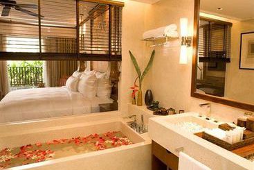 JW Marriott Khao Lak Resort & Spa 11