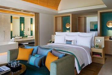 Hotel Renaissance Phuket Resort & Spa 3