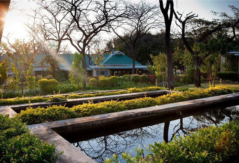 Hotel Perrys Bridge Hollow Boutique 1