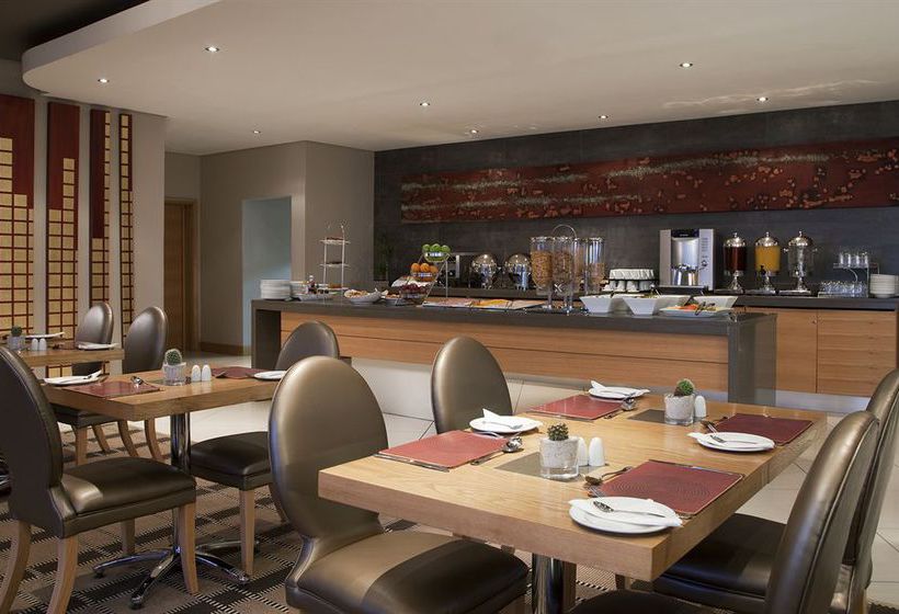 Hotel Holiday Inn Express Sandton Woodmead 1