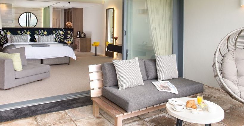 Hotel Mont Rochelle 13