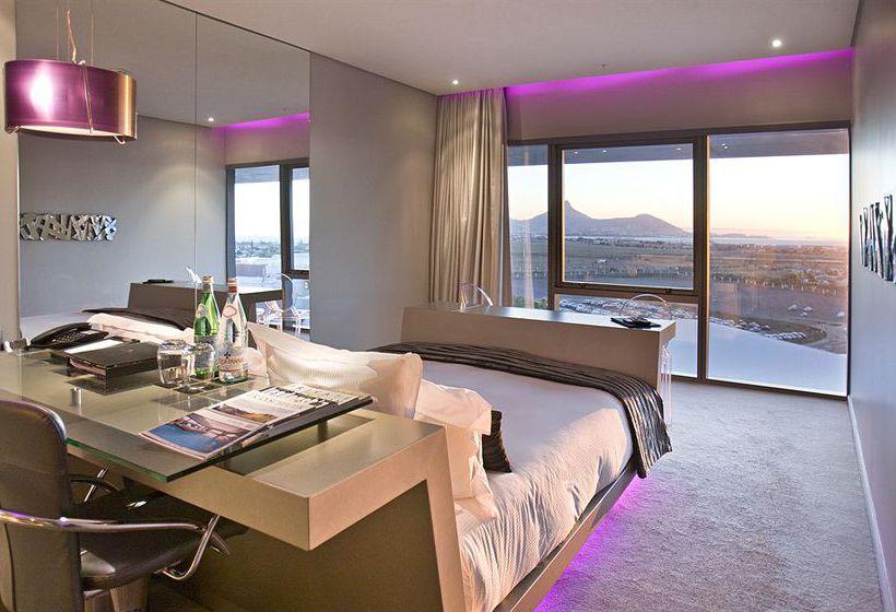 Cape Town Marriott Hotel Crystal Towers 1