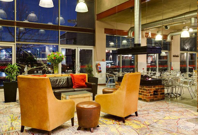 Protea Hotel OR Tambo Airport 12