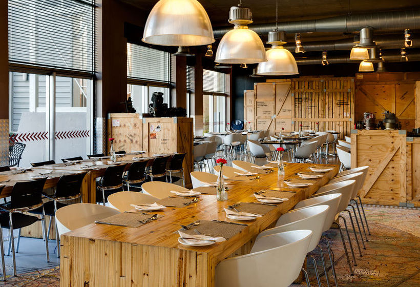 Protea Hotel OR Tambo Airport 13