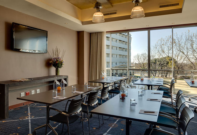 Protea Hotel OR Tambo Airport 7