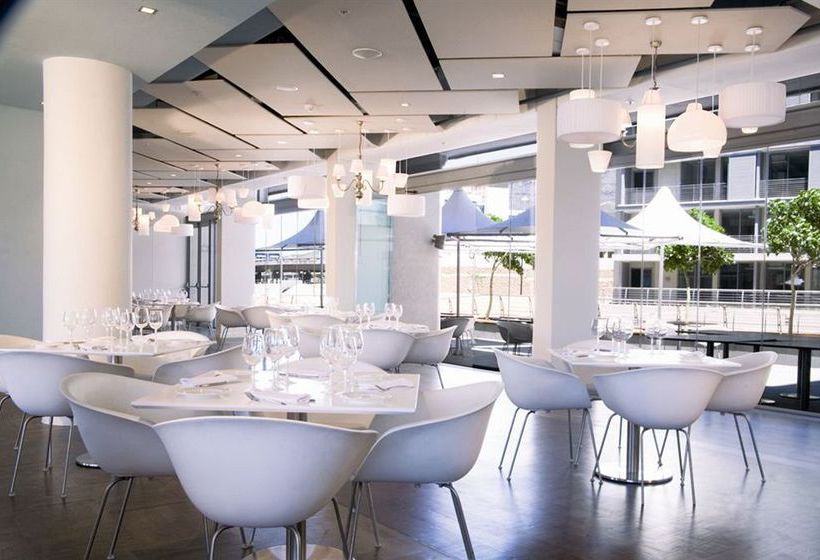 Harbour Bridge Hotel & Suites 1