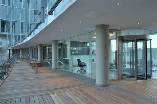 Harbour Bridge Hotel & Suites 10