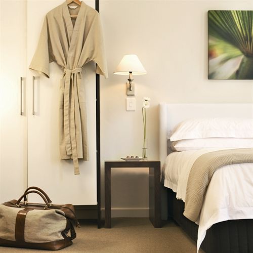 The Bijoux Aparthotel 15