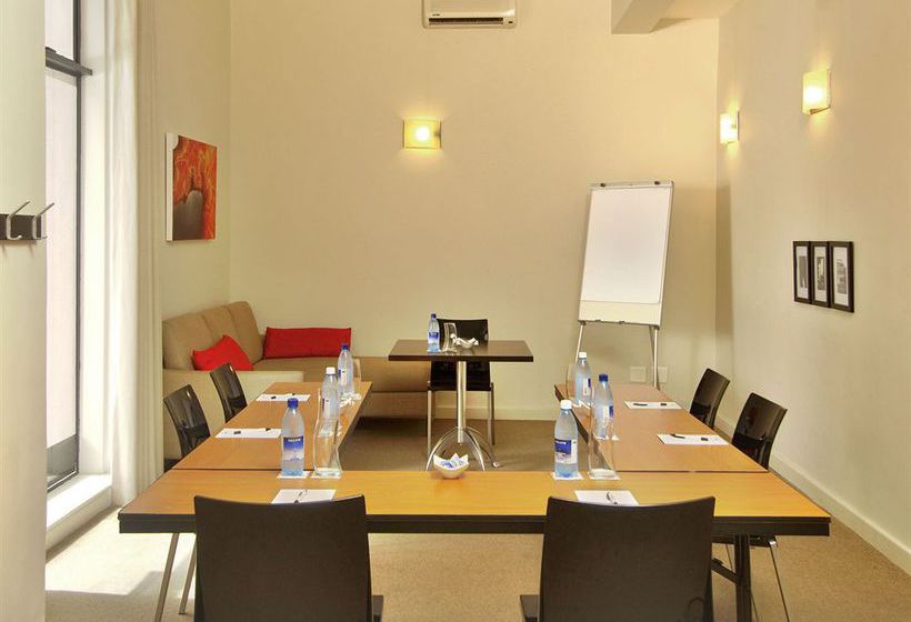 The Bijoux Aparthotel 3