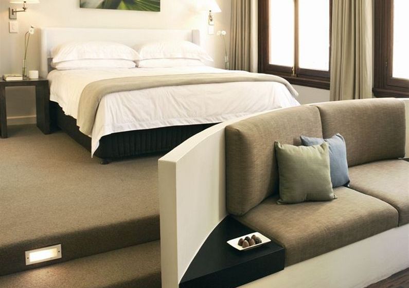 The Bijoux Aparthotel 4