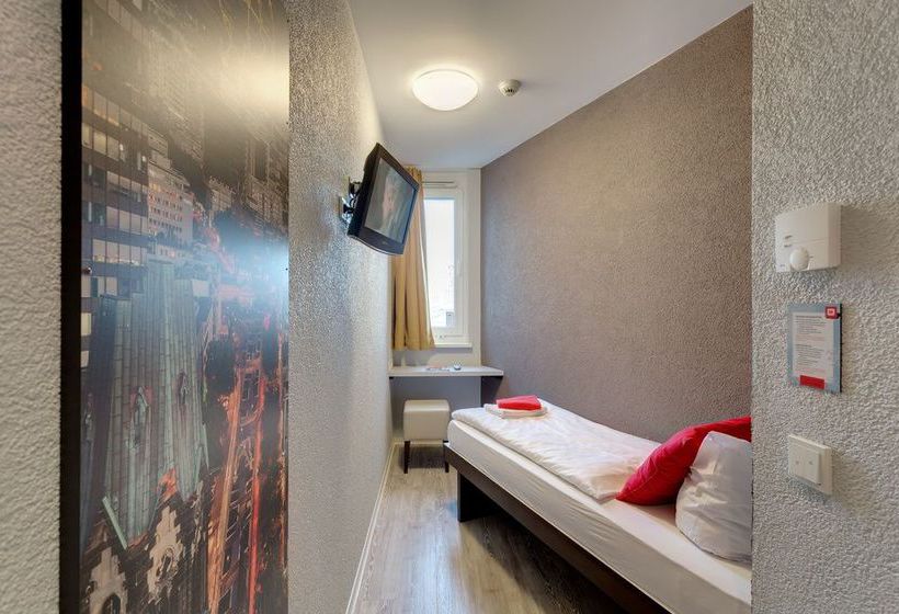 Meininger Hotel Berlin Hauptbahnhof 16