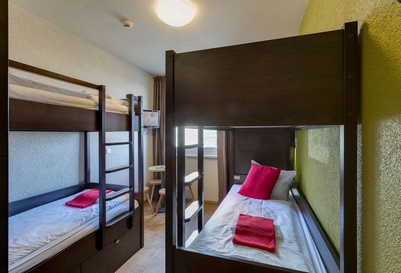 Meininger Hotel Berlin Hauptbahnhof 17