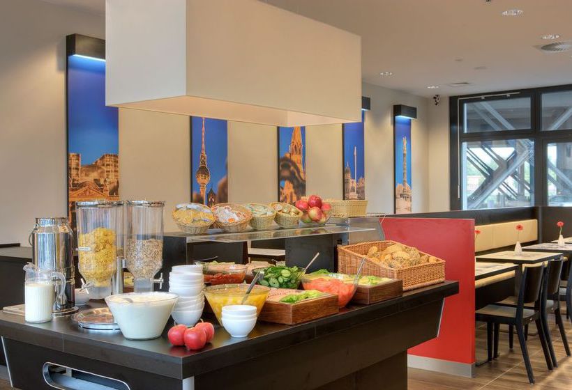 Meininger Hotel Berlin Hauptbahnhof 5